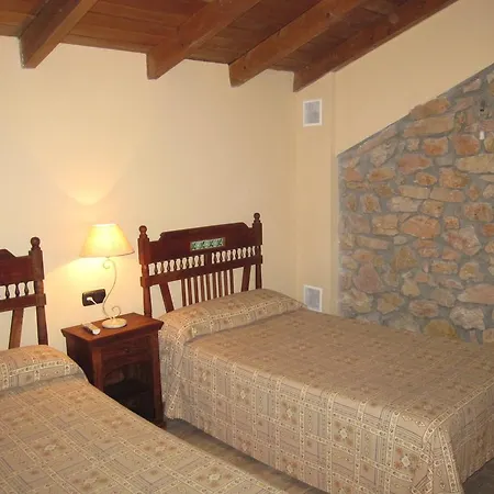 Turisticos El Duende De Carricuende Puente Almuhey