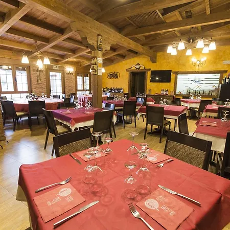 Turisticos El Duende De Carricuende Puente Almuhey