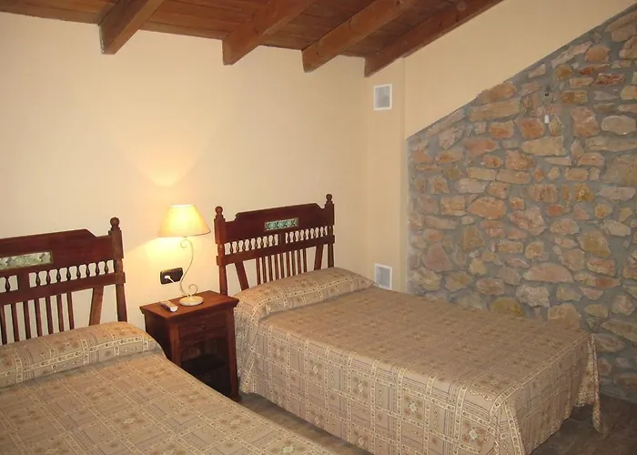 Turisticos El Duende De Carricuende Puente Almuhey