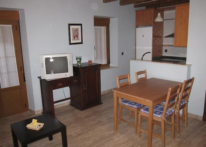 아파트 Turisticos El Duende De Carricuende Puente Almuhey